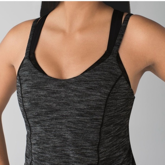 Lululemon Run For Gold Black Tank Built-In Bra with removable pads Size 4 - Picture 4 of 16